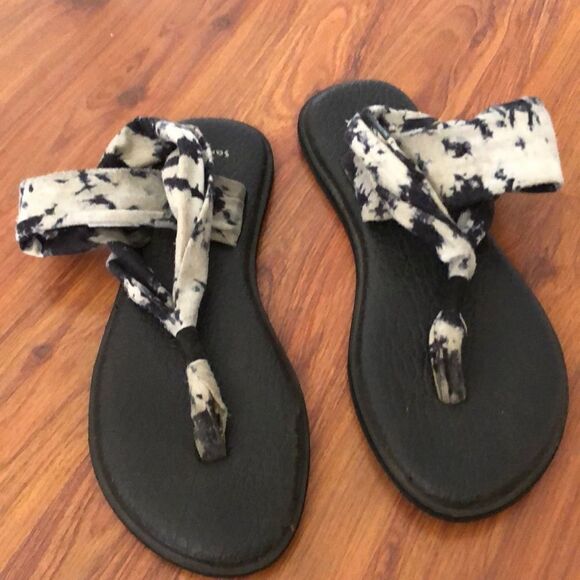 Sanuk Cloth sandals. Size 10 tie-dye - Picture 2 of 10